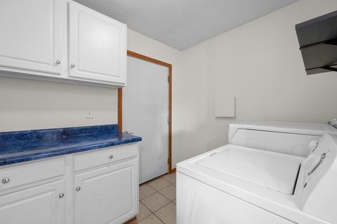 Tiny photo for 104 2nd St Court, Donahue, IA 52746 (MLS # 12602616)