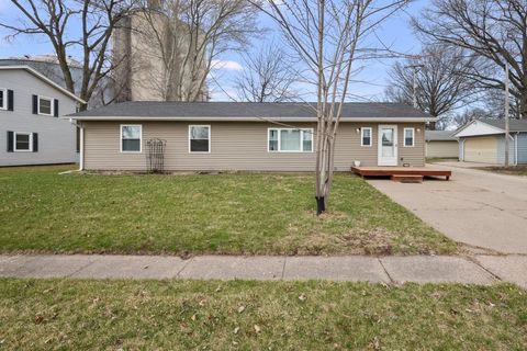Tiny photo for 104 2nd St Court, Donahue, IA 52746 (MLS # 12602616)
