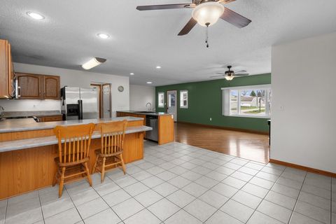 Tiny photo for 104 2nd St Court, Donahue, IA 52746 (MLS # 12602616)