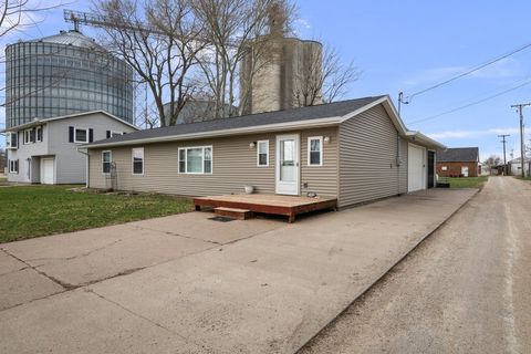 Tiny photo for 104 2nd St Court, Donahue, IA 52746 (MLS # 12602616)