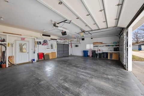 Tiny photo for 104 2nd St Court, Donahue, IA 52746 (MLS # 12602616)