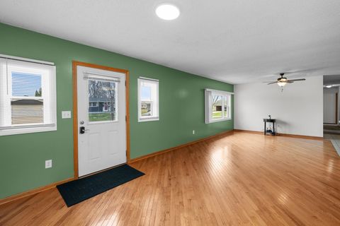 Tiny photo for 104 2nd St Court, Donahue, IA 52746 (MLS # 12602616)