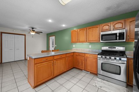 Tiny photo for 104 2nd St Court, Donahue, IA 52746 (MLS # 12602616)