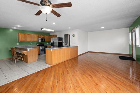 Tiny photo for 104 2nd St Court, Donahue, IA 52746 (MLS # 12602616)