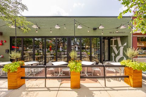 Tiny photo for 421 Park Avenue #A, Clarendon Hills, IL 60514 (MLS # 12619862)