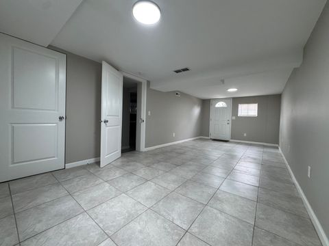 Tiny photo for 2038 N Myrtle Street, Davenport, IA 52804 (MLS # 12633938)