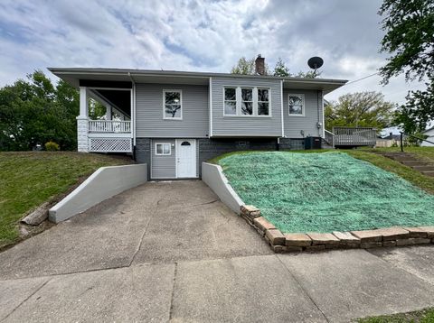 Tiny photo for 2038 N Myrtle Street, Davenport, IA 52804 (MLS # 12633938)