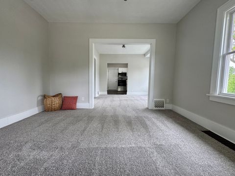 Tiny photo for 2038 N Myrtle Street, Davenport, IA 52804 (MLS # 12633938)