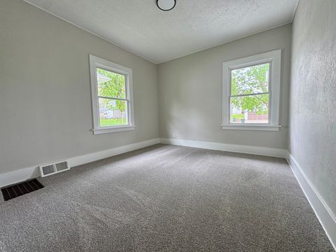 Tiny photo for 2038 N Myrtle Street, Davenport, IA 52804 (MLS # 12633938)