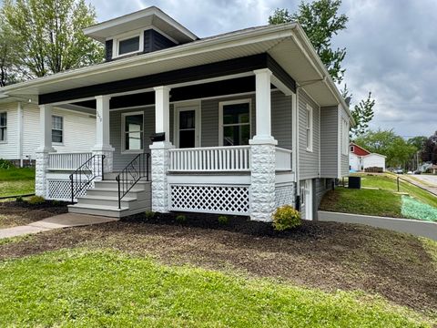 Photo of 2038 N Myrtle Street, Davenport, IA 52804 (MLS # 12633938)