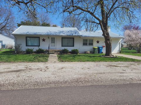 Photo of 405 S Grove Street, Colfax, IL 61728 (MLS # 12485495)