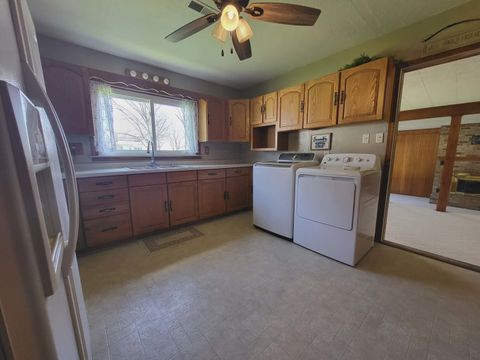 Tiny photo for 405 S Grove Street, Colfax, IL 61728 (MLS # 12485495)