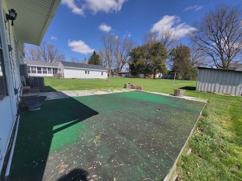 Tiny photo for 405 S Grove Street, Colfax, IL 61728 (MLS # 12485495)