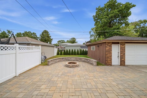Tiny photo for 11529 S Laramie Avenue, Alsip, IL 60803 (MLS # 12757739)