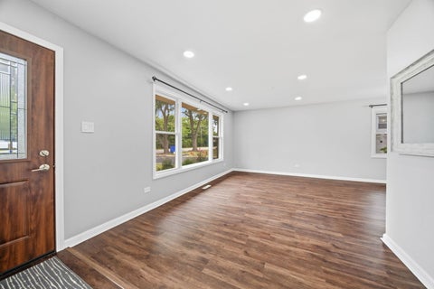 Tiny photo for 11529 S Laramie Avenue, Alsip, IL 60803 (MLS # 12757739)