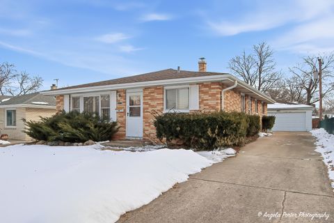 2015 N Jackson Street, Waukegan, IL 60087 - #: 12565355