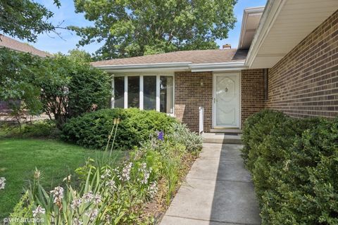 Tiny photo for 7769 Danbury Drive, Darien, IL 60561 (MLS # 12513693)