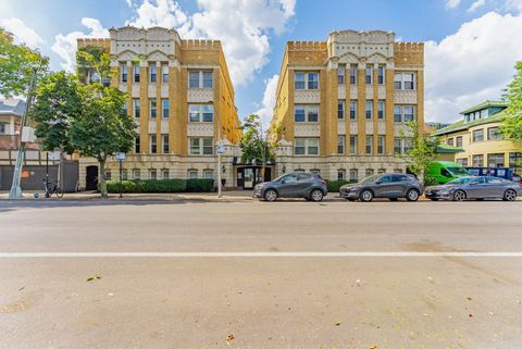Photo of 4240 N Clarendon Avenue #309N, Chicago, IL 60613 (MLS # 12492565)