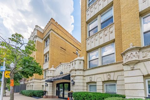 Tiny photo for 4240 N Clarendon Avenue #309N, Chicago, IL 60613 (MLS # 12492565)