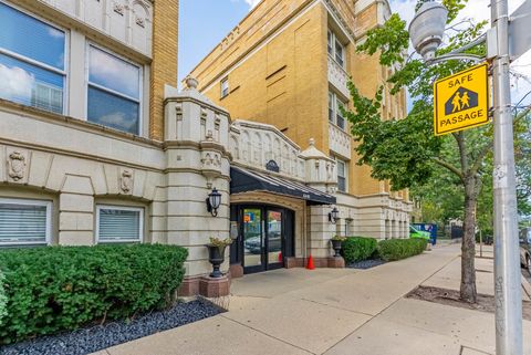 Tiny photo for 4240 N Clarendon Avenue #309N, Chicago, IL 60613 (MLS # 12492565)