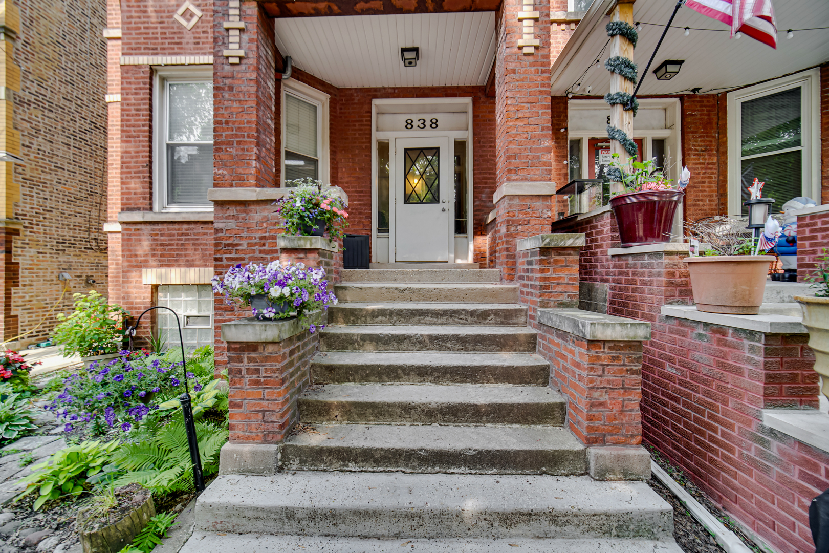838 N Maplewood Avenue 1R