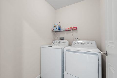 Tiny photo for 1240 Walnut Glen Drive, Crystal Lake, IL 60014 (MLS # 12502435)