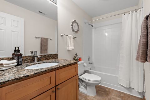 Tiny photo for 1240 Walnut Glen Drive, Crystal Lake, IL 60014 (MLS # 12502435)