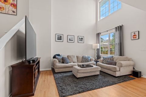 Tiny photo for 1240 Walnut Glen Drive, Crystal Lake, IL 60014 (MLS # 12502435)