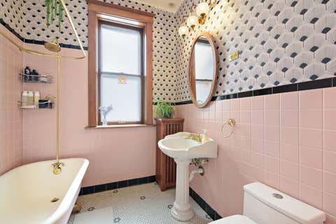 Tiny photo for 823 W Lakeside Place #3E, Chicago, IL 60640 (MLS # 12720695)