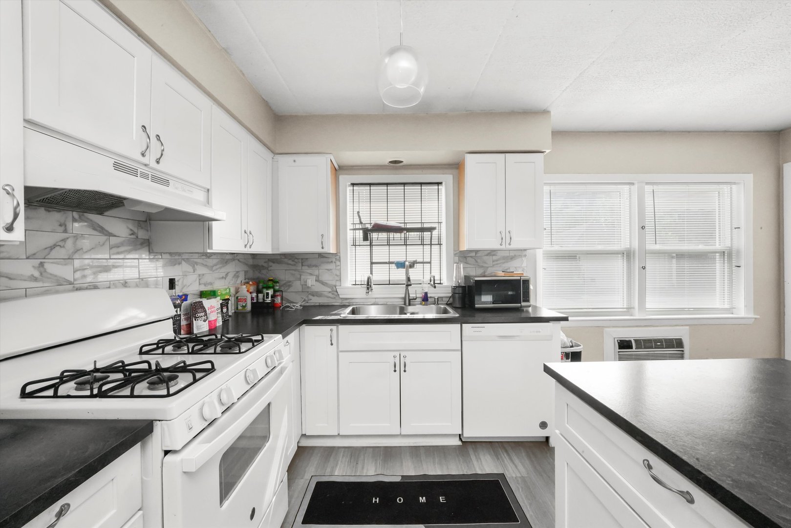 129 N Mason Avenue 105