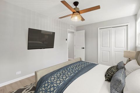 Tiny photo for 630 E Le moyne Avenue, Lombard, IL 60148 (MLS # 12474531)