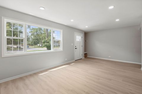 Tiny photo for 630 E Le moyne Avenue, Lombard, IL 60148 (MLS # 12474531)