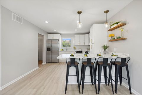 Tiny photo for 630 E Le moyne Avenue, Lombard, IL 60148 (MLS # 12474531)