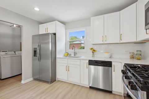 Tiny photo for 630 E Le moyne Avenue, Lombard, IL 60148 (MLS # 12474531)