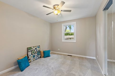 Tiny photo for 34 Paxton Lane, Schaumburg, IL 60194 (MLS # 12684842)