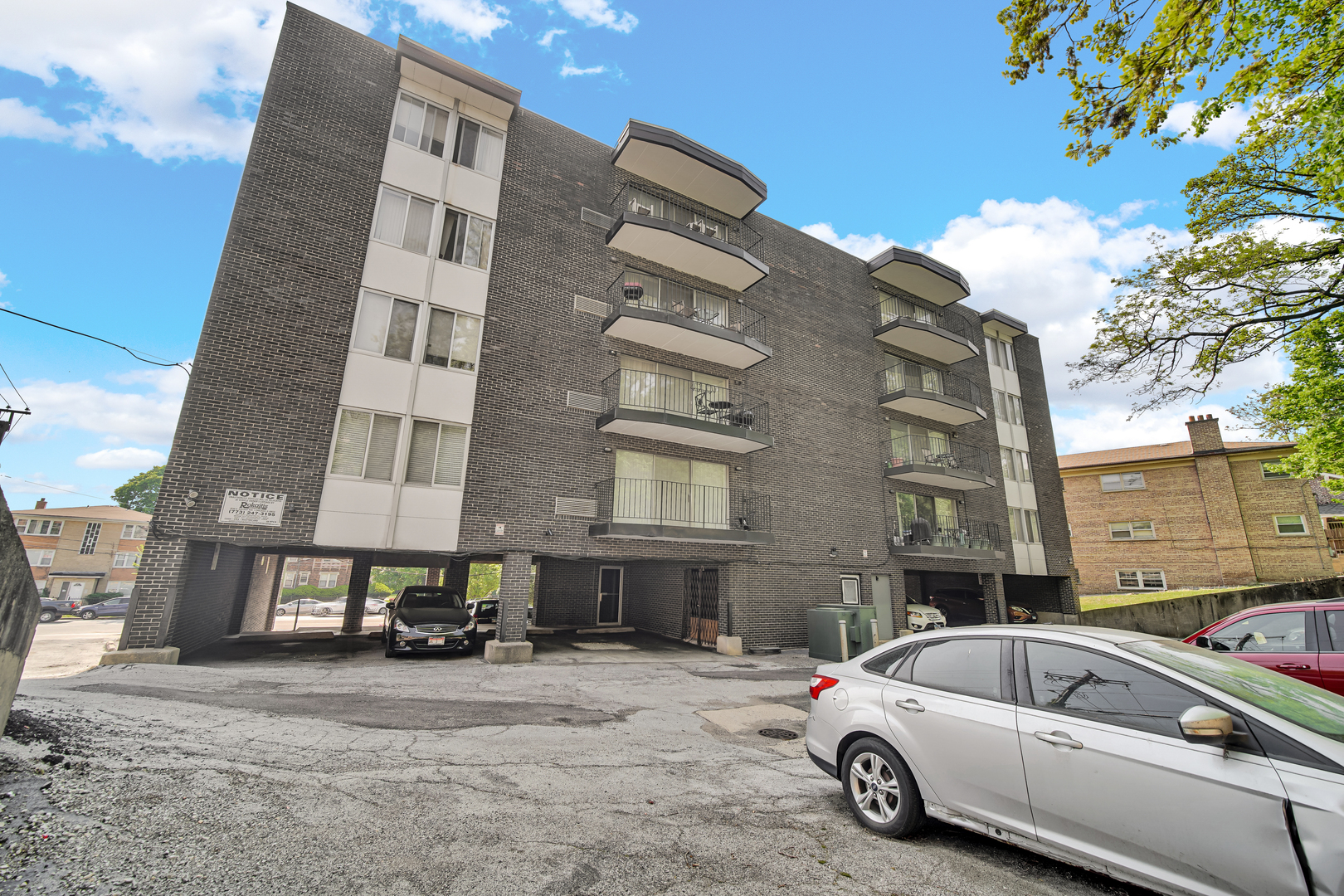 11116 S Longwood Drive 202