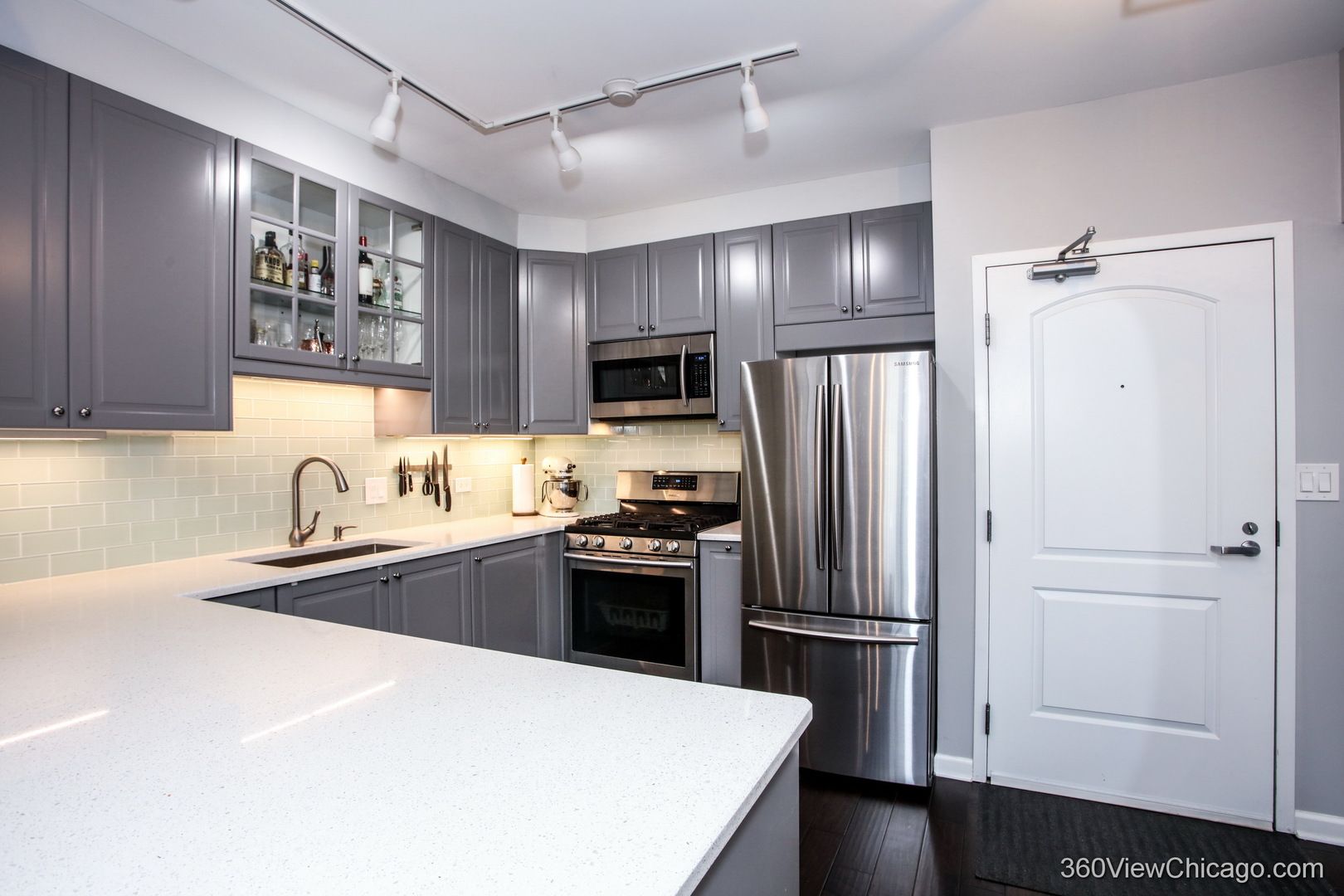 21 W Chestnut Street 602