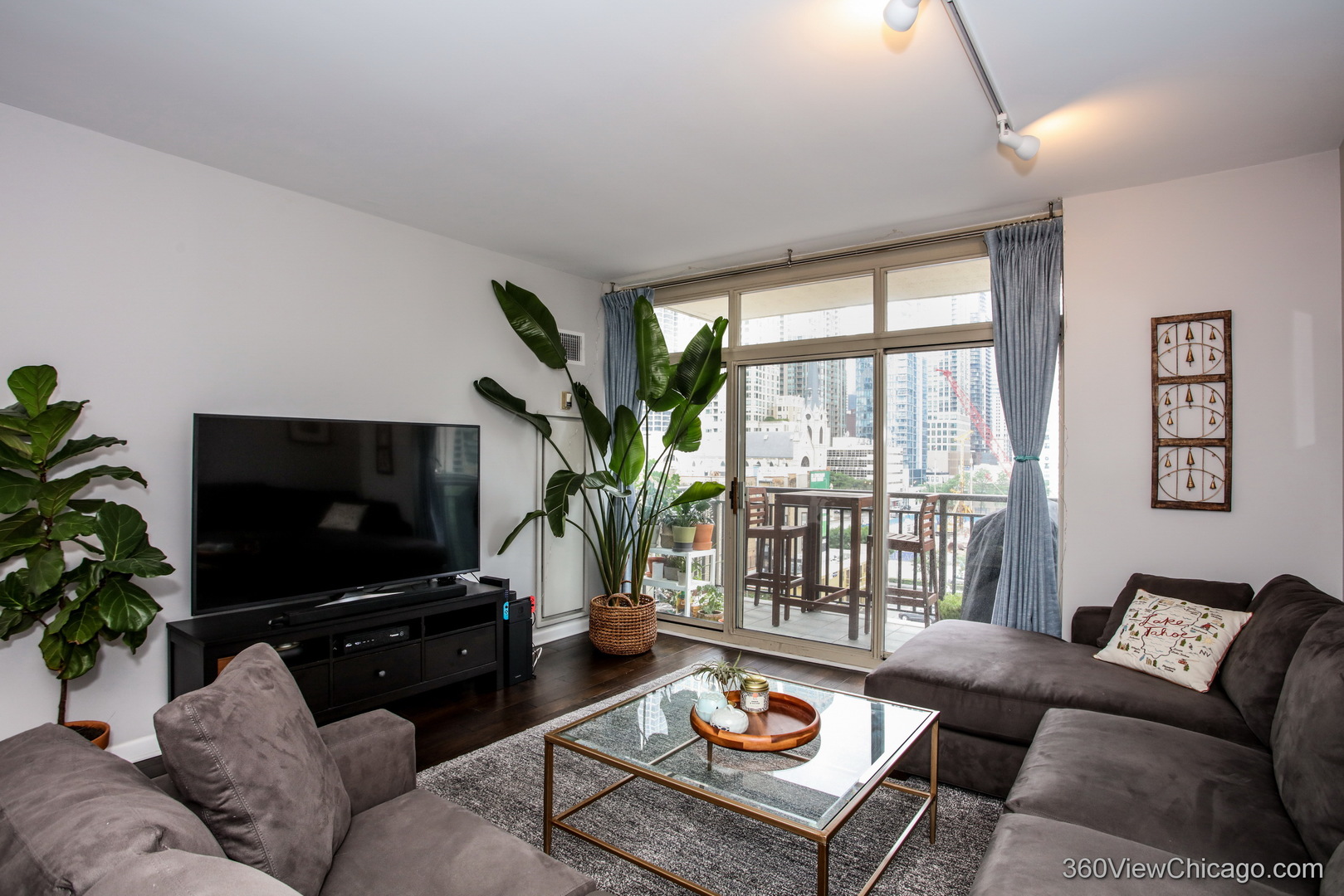 21 W Chestnut Street 602
