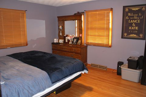 Tiny photo for 8 Edgelea Circle, Clinton, IL 61727 (MLS # 12607533)