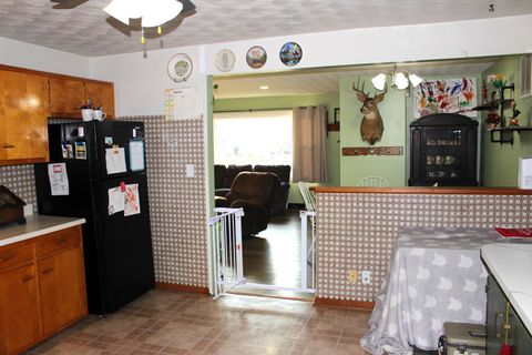 Tiny photo for 8 Edgelea Circle, Clinton, IL 61727 (MLS # 12607533)