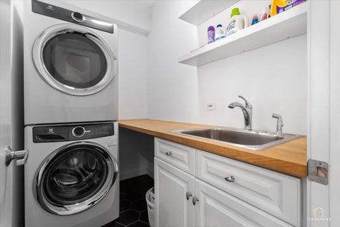 Tiny photo for 1940 W Wabansia Avenue, Chicago, IL 60622 (MLS # 12768858)