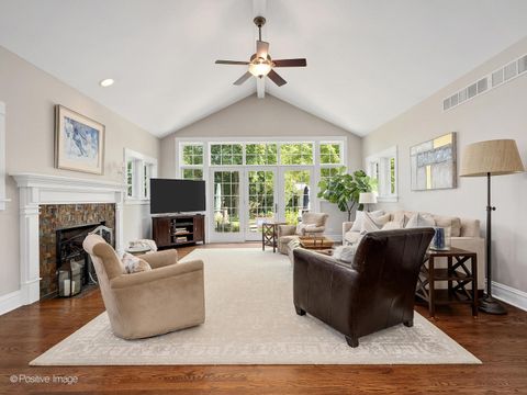 Tiny photo for 213 Walker Avenue, Clarendon Hills, IL 60514 (MLS # 12497714)