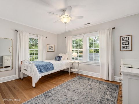 Tiny photo for 213 Walker Avenue, Clarendon Hills, IL 60514 (MLS # 12497714)