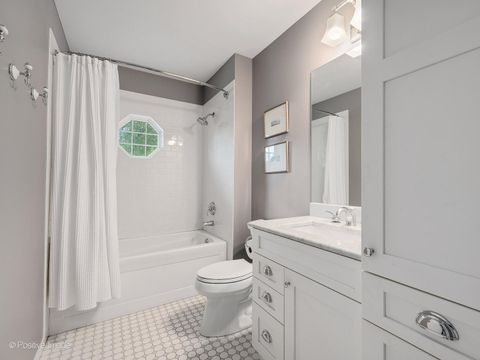 Tiny photo for 213 Walker Avenue, Clarendon Hills, IL 60514 (MLS # 12497714)