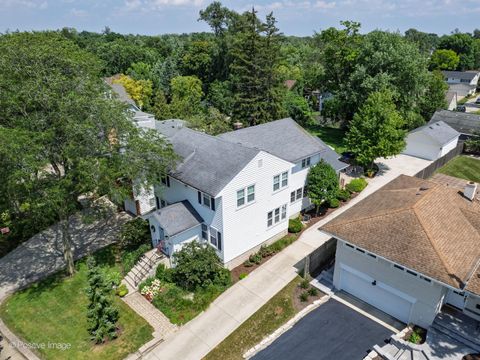 Tiny photo for 213 Walker Avenue, Clarendon Hills, IL 60514 (MLS # 12497714)