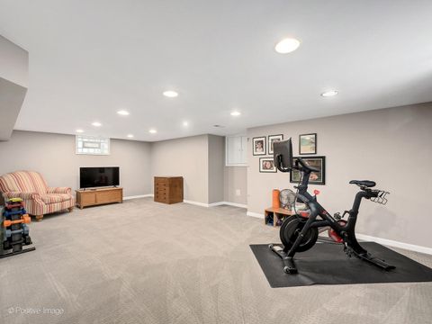 Tiny photo for 213 Walker Avenue, Clarendon Hills, IL 60514 (MLS # 12497714)