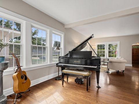 Tiny photo for 213 Walker Avenue, Clarendon Hills, IL 60514 (MLS # 12497714)