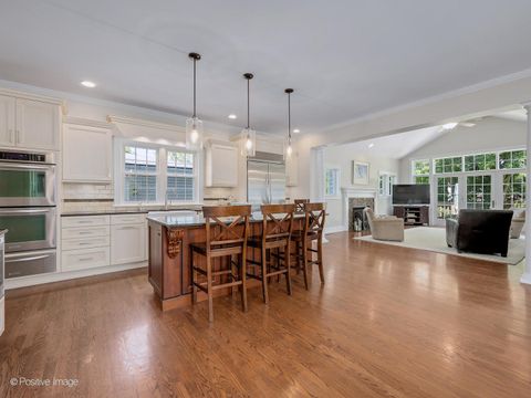 Tiny photo for 213 Walker Avenue, Clarendon Hills, IL 60514 (MLS # 12497714)