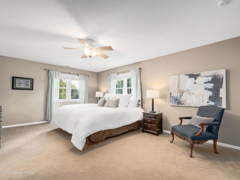 Tiny photo for 213 Walker Avenue, Clarendon Hills, IL 60514 (MLS # 12497714)