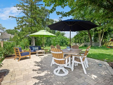 Tiny photo for 213 Walker Avenue, Clarendon Hills, IL 60514 (MLS # 12497714)